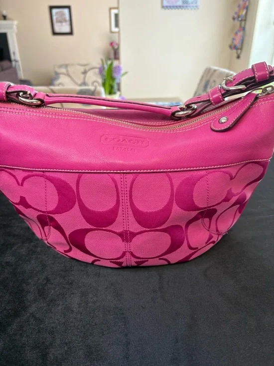 Coach Rare Laura Signature Canvas Leather Should Bag Vibrant Pink - Picture 3 of 16